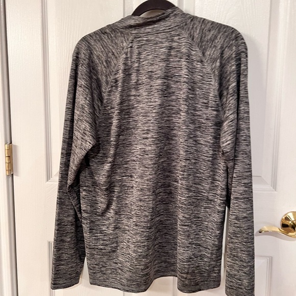 Old Navy Active half Zip Women’s Gray Exercise Top Size Large - Picture 2 of 3